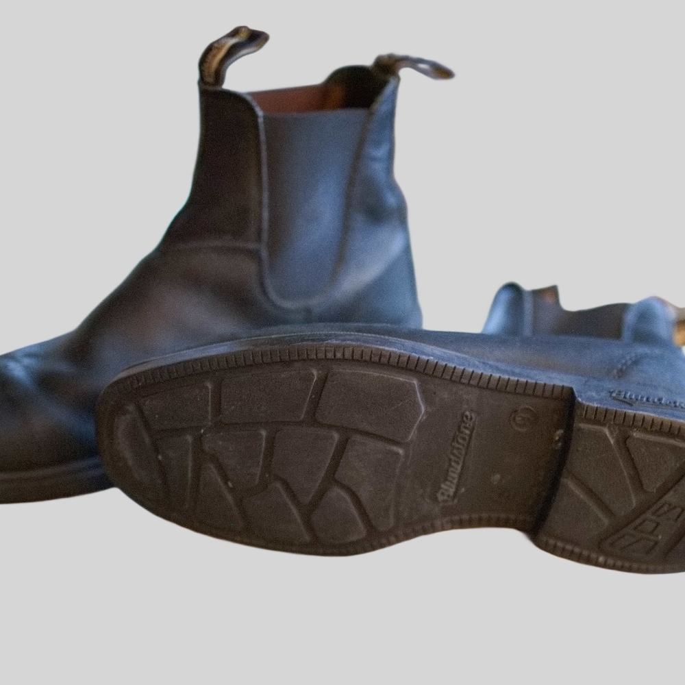 Men's Black Leather Chelsea Boots - Picture 2 of 6